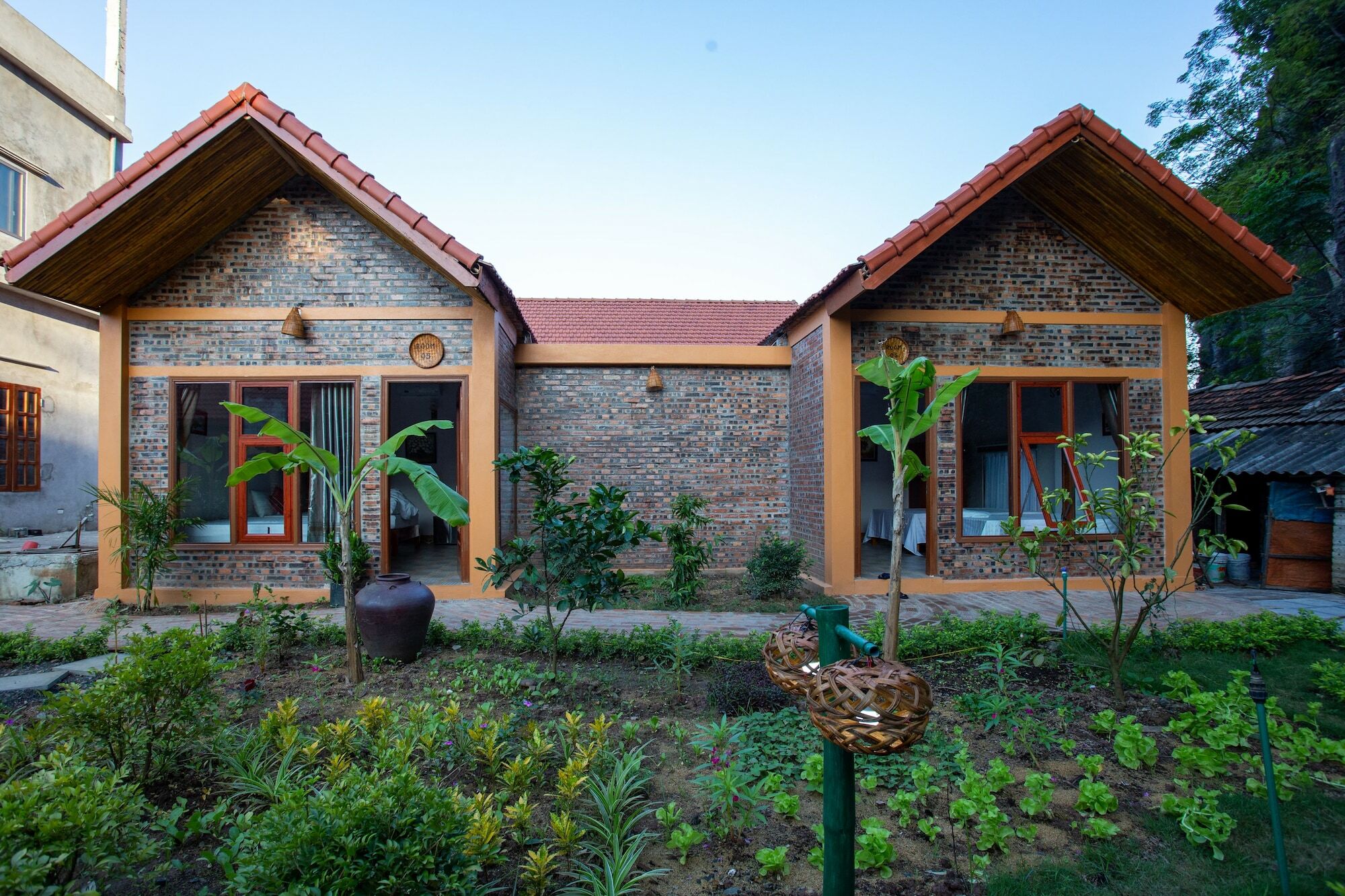 Tam Coc Mountain Bungalow Bed & Breakfast Ninh Binh Exterior photo